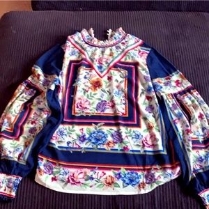 Fashion Nova blouse top size L